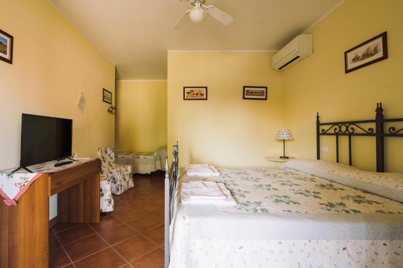 Agriturismo Il Laghetto โกรเซตโต ภายนอก รูปภาพ